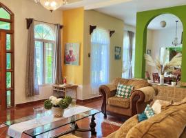 Casa LuzLago，位于Peña Blanca的酒店