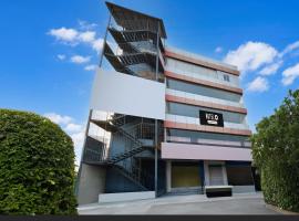 Super Hotel O Usha Mullapudi Road Kukatpally，位于库卡特帕尔莱的酒店