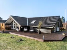 2 Bedroom Beautiful Home In Børkop