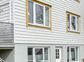 Lovely Apartment In Myklebost With Wifi