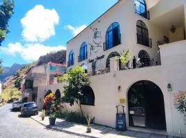 Hotel Château Georgette，位于Pombas的酒店