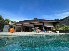 Tranquil lake view villa on Phuket golf estate