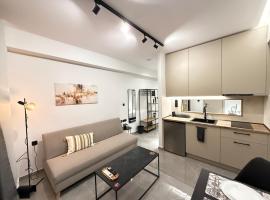 Karma - Luxury Living，位于卡泰里尼的酒店