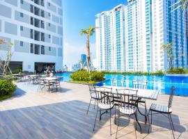 Awesome Rivergate Apartment - CBD in Hcm City，位于胡志明市的带停车场的酒店