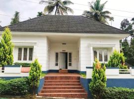 Boganvilla, Magic Land Resort，位于Athirappilly的酒店