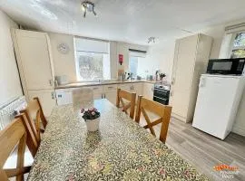 The Nookery - Cosy Cottage in the Heart of Town