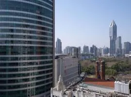 Shanghai Yidu Homestay-160m from People's Square subway station and close to the Bund