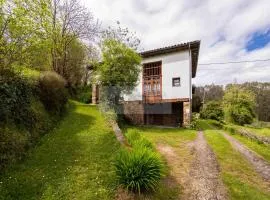 La Casona De Pravia I By Silastur