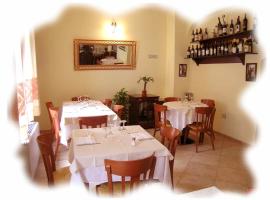 古斯皮尼圣玛丽亚酒店，位于古斯皮尼的酒店