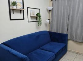 Blue House - Sleeps 5 - Near Hermosa Beach，位于佩尼亚斯科港的酒店