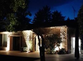 Le MAS DES VERGIERS，位于莫尔斯的酒店