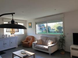 Villa familiale Bassin Arcachon，位于萨莱的酒店