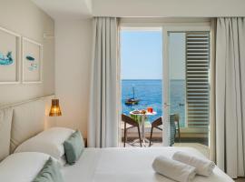 Albatros Beach Hotel，位于勒托阳尼的酒店