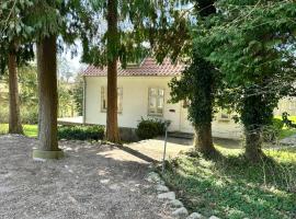 Havehuset er en oase i skoven - Få hele huset for jer selv!，位于Stenstrup的酒店