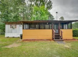 Eufaula Retreat Community Pool and Screened Porch!