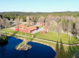 Kopperhemmets Gård，位于Holmared的酒店