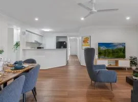 Peaceful and Convenient 4BR Family Modern Retreat