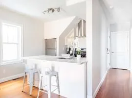 Jennifers Private Apartment with Outdoor Patio