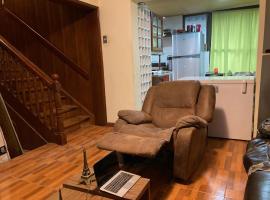 Hostal QUILPUE Esmeralda，位于基尔普埃的酒店
