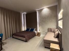 Tropicana Room，位于卡塞塔的酒店