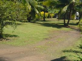 Hello green，位于Mahaena的酒店