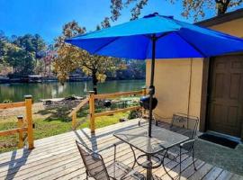 #03 - Fantastic Lakeside Studio Cottage- Pet Friendly