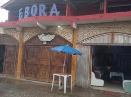 EBORA Afro Cultural，位于伊列乌斯的酒店