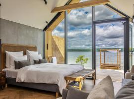Horizons Lake Resort & Spa，位于lavysas的酒店