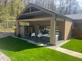 Hello Pilis Apartments