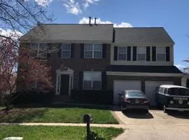 Cozy Suburban Retreat
