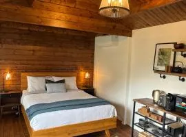 Jacaranda Cottage 5 min by Train or 7 min drive to Parramatta City