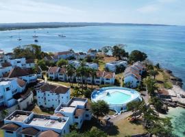 Negril beachfront oceanview studios 164 & 145，位于Orange Bay的酒店