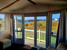 Riverscape Northumberland，位于阿兴顿的酒店