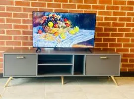 StayEase Modern Stay in Waterfall