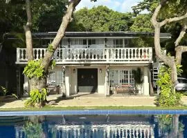 Charming 6BD Villa , Pool, Wi-Fi, Solar Energy