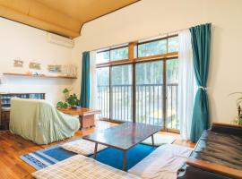 魚沼ヒミツ基地，位于鱼沼市的酒店