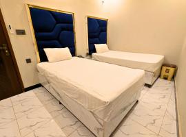 Dove Inn Hotel wahdat road，位于拉合尔的青旅