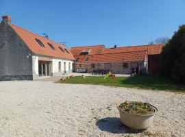 Fermette au calme，位于阿拉斯的带停车场的酒店