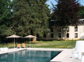 Hotel Novotel Domaine de Maffliers - Val-d'Oise，位于马夫列的酒店