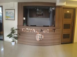 Hotel Royal Night，位于达曼的酒店