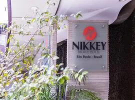 尼克皇宫酒店