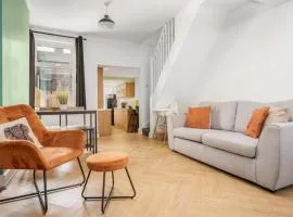 10 Min to Beach Cheap Taxi to City FreeParking