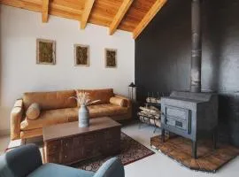 Secluded rustic 1-bedroom cabin on private land