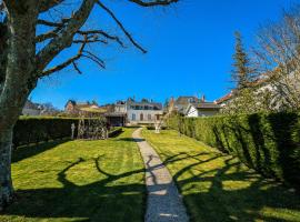 Maison d'hôtes de charme du XIXe, proche Château de Valençay et Zoo de Beauval - FR-1-591-392，位于瓦朗赛的酒店