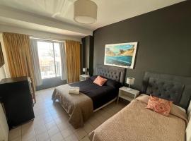 Ventia Centro，位于里瓦达维亚海军准将城的酒店