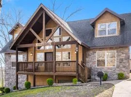 Cozy 'Rustic River Lodge' Near SDC with Pools!