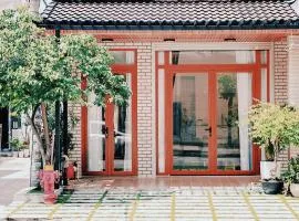 NHÀ PHỐ SÂN VƯỜN Entire
