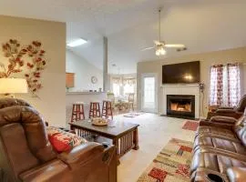2 Mi to Heritage Park Pet-Friendly McDonough Home