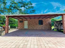 Life Builders Santiago Atitlán，位于圣地亚哥阿蒂特兰的酒店