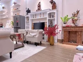 NHÀ PHỐ SÂN VƯỜN entire